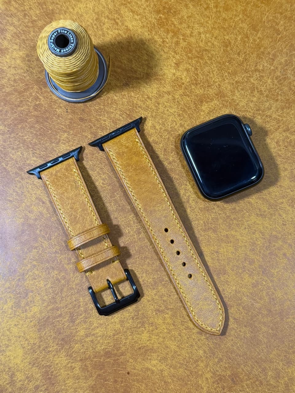 ხელნაკეთი ტყავის სამაჯური Apple Watch-ისთვის